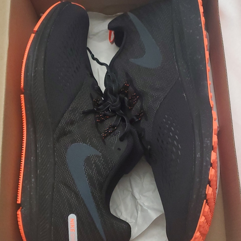 Nike Zoom Winflo 4 Shield